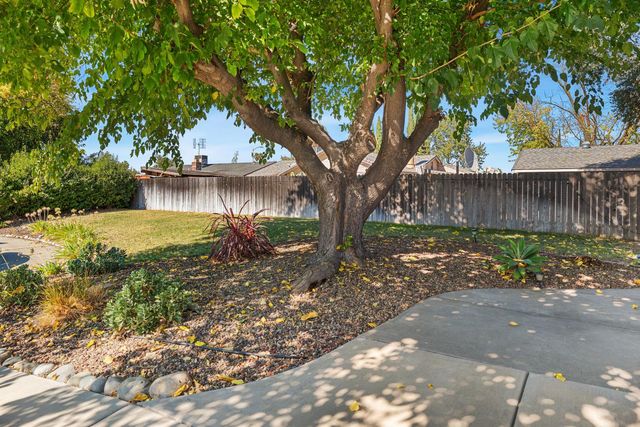 30 E Al Ct, Sacramento, CA 95838