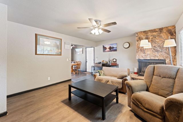 30 E Al Ct, Sacramento, CA 95838