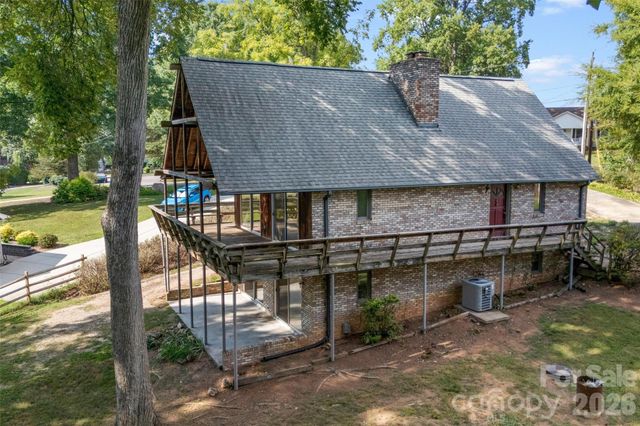 131 Baywatch Drive, Mooresville, NC 28117
