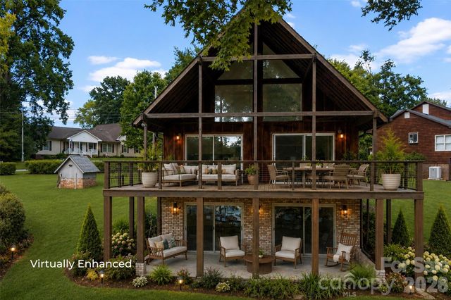 131 Baywatch Drive, Mooresville, NC 28117
