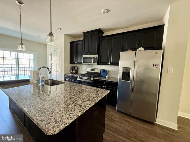 7 UNION WAY, Sicklerville, NJ 08081