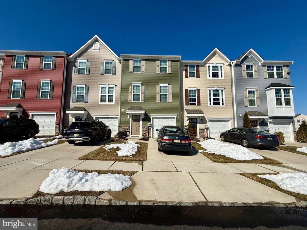 7 UNION WAY, Sicklerville, NJ 08081