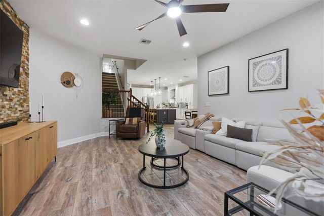 162 ANCONA AVENUE, Debary, FL 32713