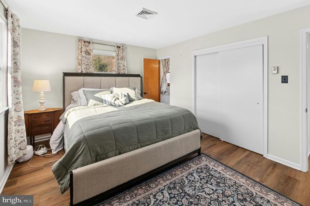 1 CROSS CREEK LN, Erwinna, PA 18920