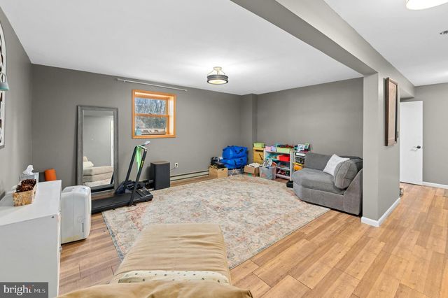 1 CROSS CREEK LN, Erwinna, PA 18920