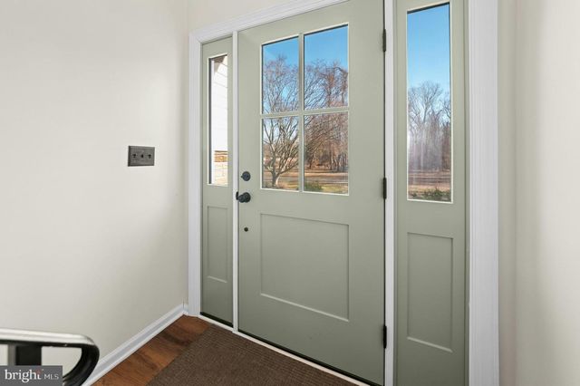 1 CROSS CREEK LN, Erwinna, PA 18920