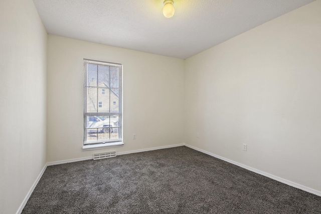 2000 JUNIPER DR A + B, Columbia, MO 65201