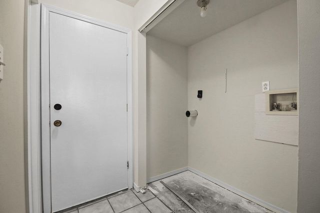 2000 JUNIPER DR A + B, Columbia, MO 65201