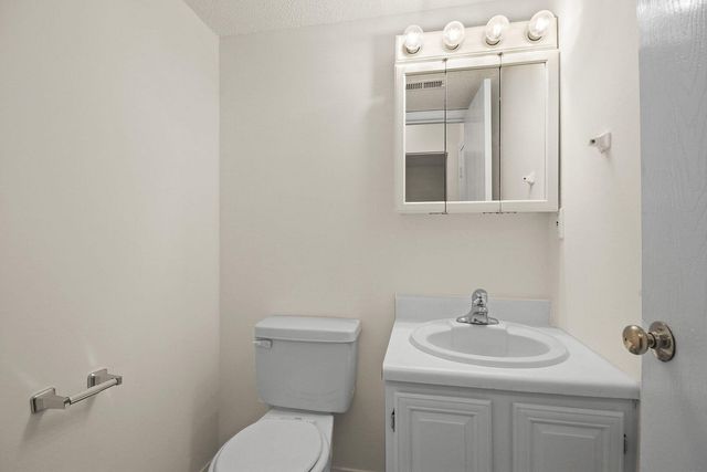 2000 JUNIPER DR A + B, Columbia, MO 65201