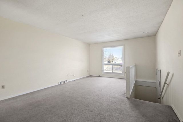 2000 JUNIPER DR A + B, Columbia, MO 65201