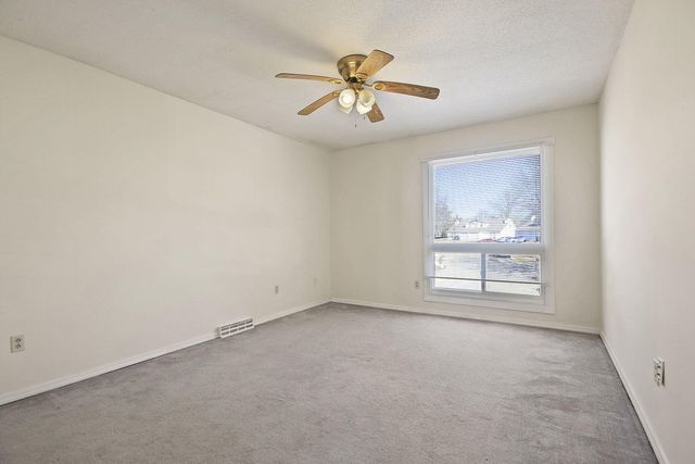 2000 JUNIPER DR A + B, Columbia, MO 65201