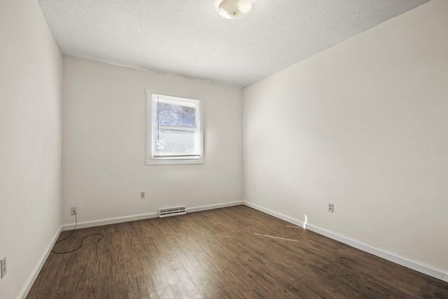 2000 JUNIPER DR A + B, Columbia, MO 65201