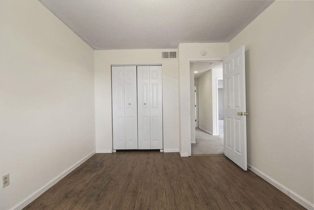 2000 JUNIPER DR A + B, Columbia, MO 65201