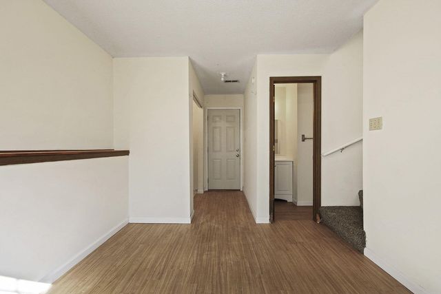 2000 JUNIPER DR A + B, Columbia, MO 65201