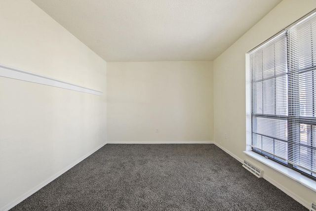 2000 JUNIPER DR A + B, Columbia, MO 65201