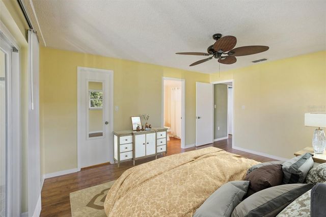 2110 HAMMOCK PINE BOULEVARD 2110, Clearwater, FL 33761