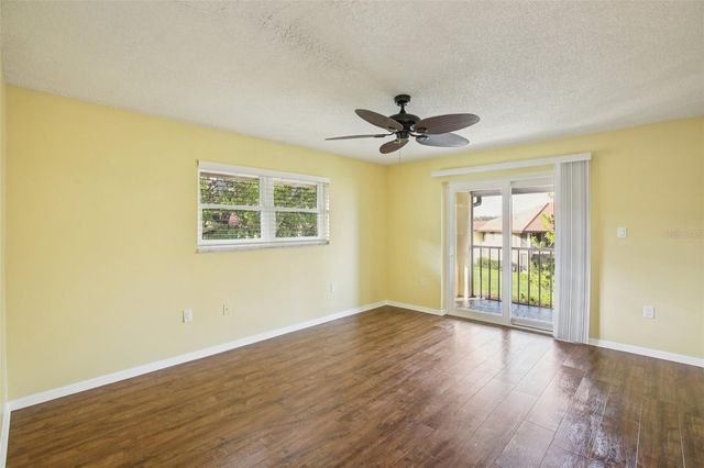 2110 HAMMOCK PINE BOULEVARD 2110, Clearwater, FL 33761