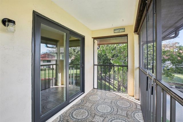 2110 HAMMOCK PINE BOULEVARD 2110, Clearwater, FL 33761