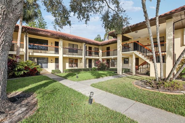 2110 HAMMOCK PINE BOULEVARD 2110, Clearwater, FL 33761