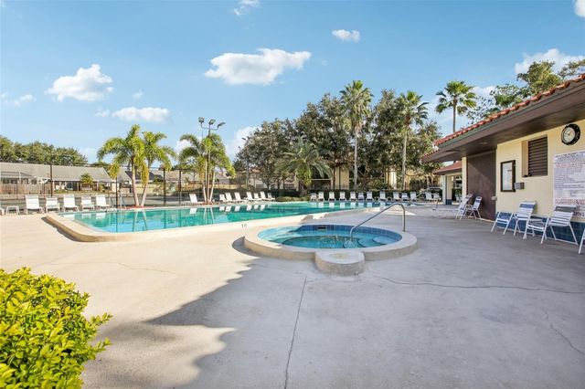 2110 HAMMOCK PINE BOULEVARD 2110, Clearwater, FL 33761