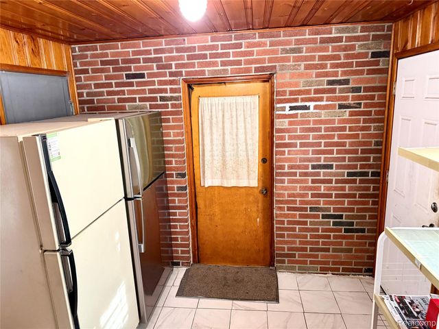 21370 Masch Avenue, Warren, MI 48091