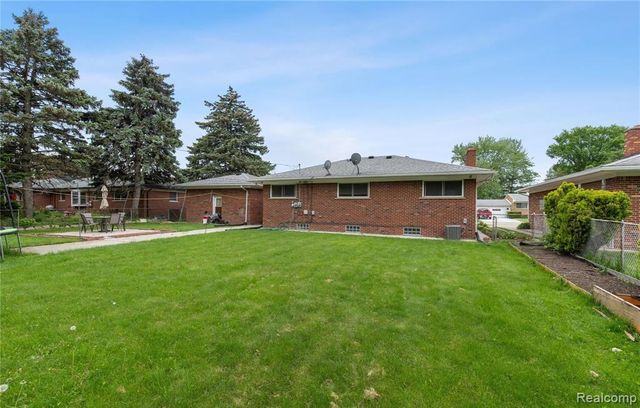 21370 Masch Avenue, Warren, MI 48091