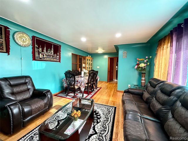21370 Masch Avenue, Warren, MI 48091
