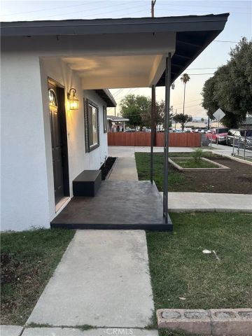 5844 Montgomery Street, Riverside, CA 92503