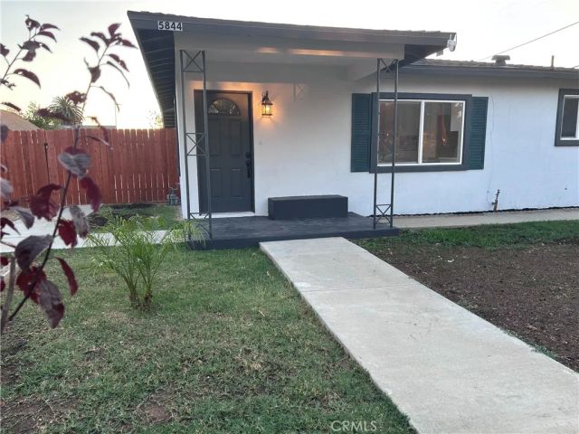 5844 Montgomery Street, Riverside, CA 92503