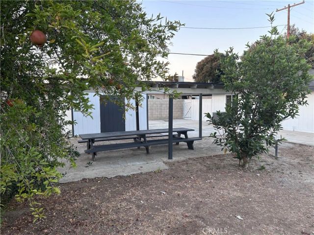 5844 Montgomery Street, Riverside, CA 92503