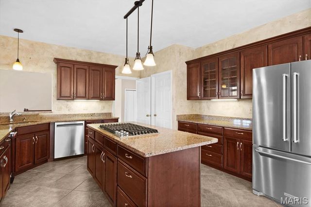 1609 10th Fairway Drive, Belleville, IL 62220