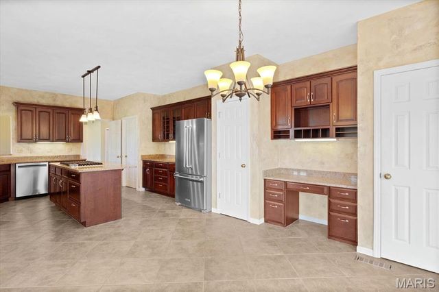 1609 10th Fairway Drive, Belleville, IL 62220