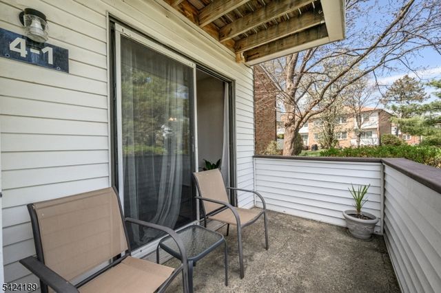 4 Cardinal Ln 1, Hillsborough Twp., NJ 08844