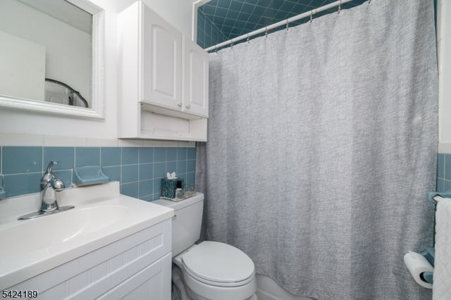 4 Cardinal Ln 1, Hillsborough Twp., NJ 08844