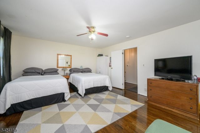 4 Cardinal Ln 1, Hillsborough Twp., NJ 08844