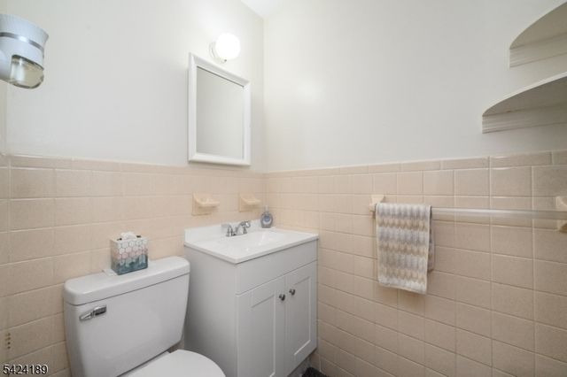 4 Cardinal Ln 1, Hillsborough Twp., NJ 08844