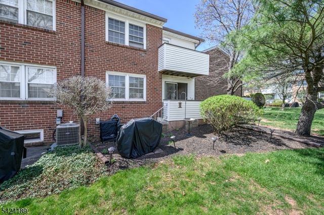 4 Cardinal Ln 1, Hillsborough Twp., NJ 08844