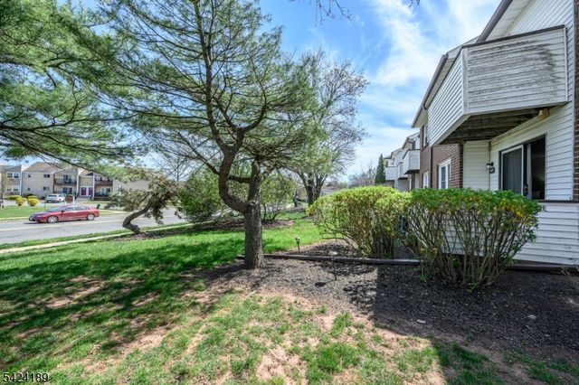 4 Cardinal Ln 1, Hillsborough Twp., NJ 08844