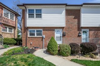 4 Cardinal Ln 1, Hillsborough Twp., NJ 08844