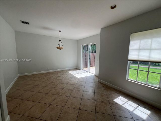 2804 Eagle Rock Cir 801, West Palm Beach, FL 33411