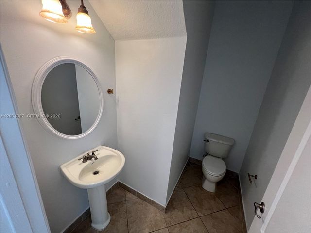 2804 Eagle Rock Cir 801, West Palm Beach, FL 33411