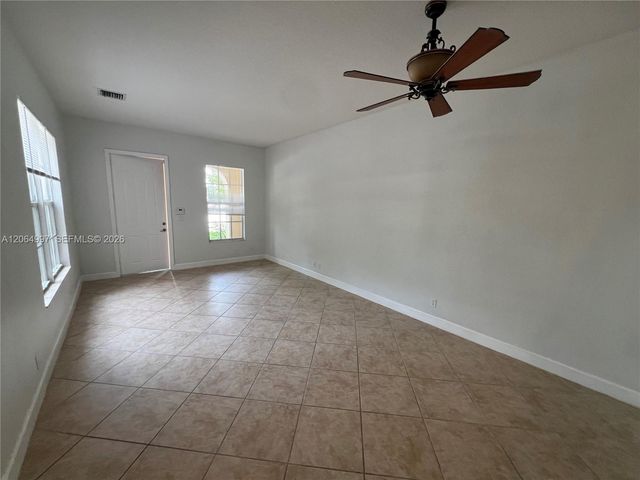 2804 Eagle Rock Cir 801, West Palm Beach, FL 33411