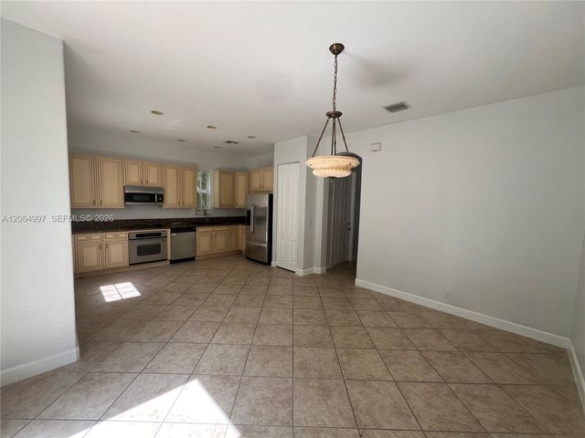 2804 Eagle Rock Cir 801, West Palm Beach, FL 33411