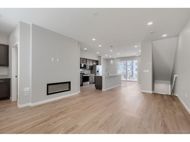 9200 E 47th Ave 402, Denver, CO 80238