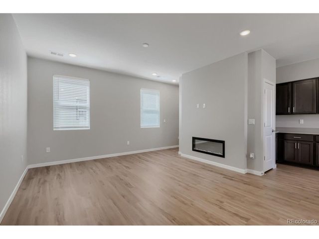 9200 E 47th Ave 402, Denver, CO 80238
