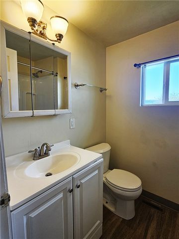 10 Eggers Ave, Belle Vernon, PA 15012
