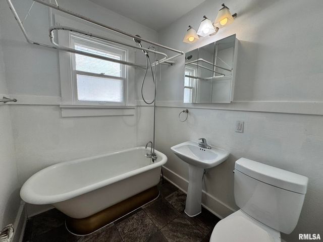 2408 YALE Boulevard, Springfield, IL 62703