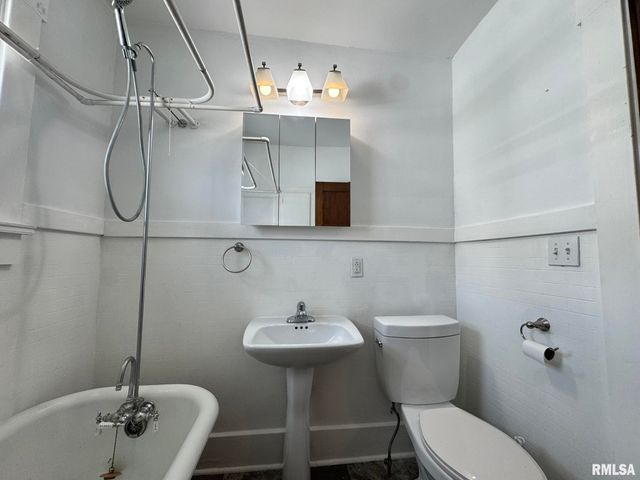 2408 YALE Boulevard, Springfield, IL 62703