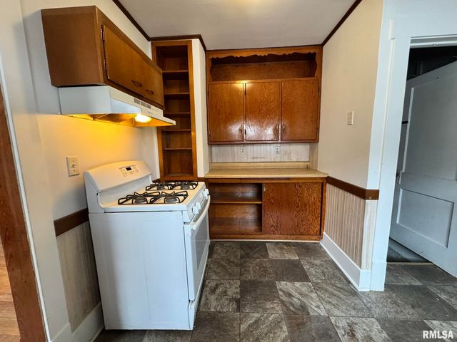 2408 YALE Boulevard, Springfield, IL 62703