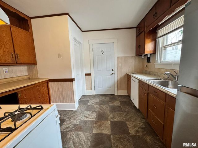 2408 YALE Boulevard, Springfield, IL 62703